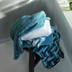 Tide Duschtuch 67X140 cm (lagoon/aqua)