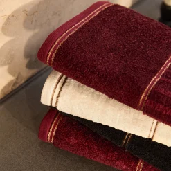 Vibrant Opulence Handtuch 50X100 cm (burgundy)